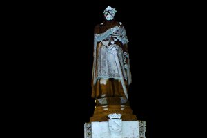 Estatua de Fernando I