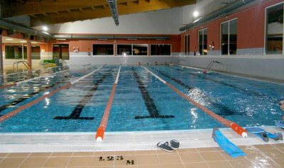 piscina-climatizada-1200x710@2x