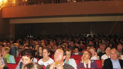 

Público asistente en la Casa de Cultura

