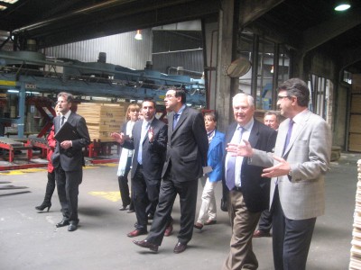 

Visita del Viceconsejero a las instalaciones de Garnica PlyWood

