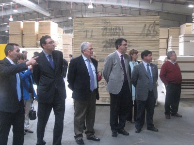 

Visita del Viceconsejero a las instalaciones de Garnica PlyWood

