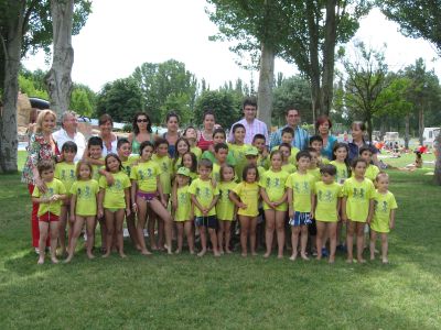 

Foto de despedida del primer turno "Crecemos en verano"

