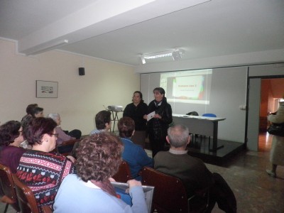 

Josefina Martínez y Arancha Paniagua Bardal en la presentación de la charla

