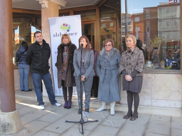 

Instantanea de la inauguración del Rastrillo Solidario

