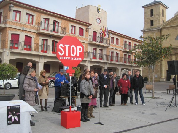 

Lectura del manifiesto en la Plaza Mayor

