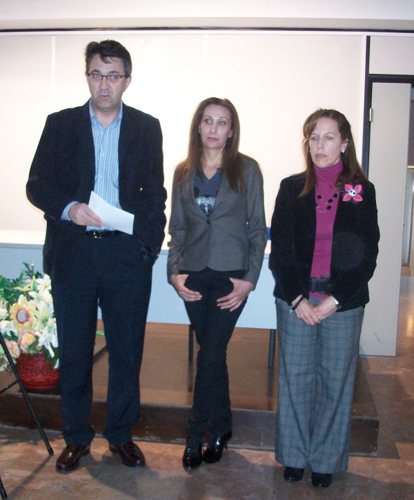 

Juan Martínez Majo, Mª Donata Álvarez y  Anael Aller Barrioluengo en la presentación


