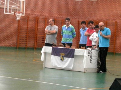 

Entrega de diplomas y medallas en la clausura de la campaña de natación

