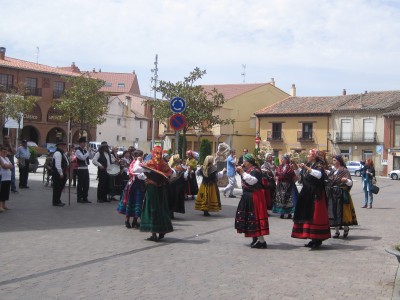 

Actuación Grupo de Danzas Coyanza

