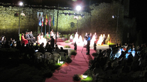 

Pregón y Coronación de la Reina y las Damas de las Fiestas 2012 
