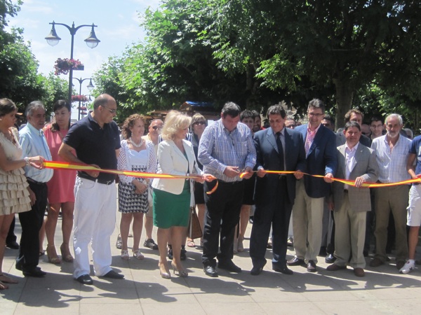 

 INAUGURACIÓN DE LA XII FERIA DEL VINO TIERRA DE LEÓN

