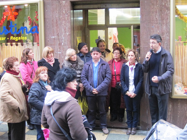 

Momento de la inaUguración del Rastrillo Solidario.
