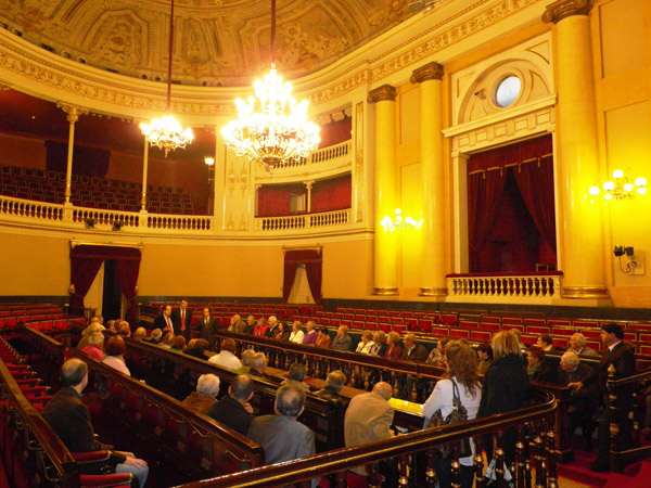 

LA ASOCIACIÓN DE PENSIONISTAS COYANZA VISITA EL SENADO

