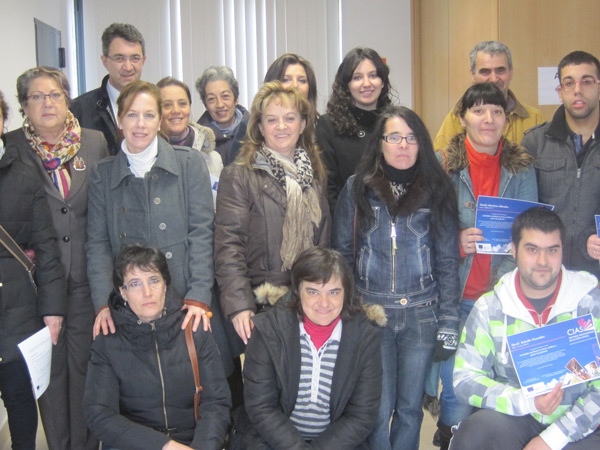 

COYANZA ENTREGA LOS DIPLOMAS DE LOS CURSOS DE FORMACIÓN DEL CIAS

