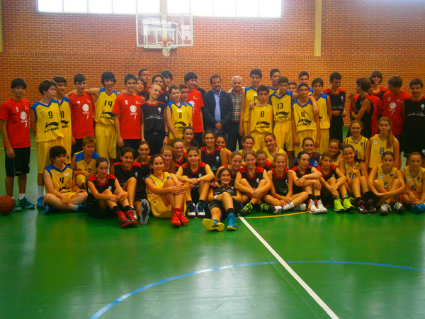 

I ENCUENTRO FEDERACIÓN DE CASTILLA Y LEON Y PRINCIPADO DE ASTURIAS DE BALONCESTO CATEGORÍA INFANTIL.  

