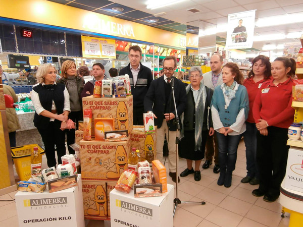 

Foto del acto de entrega.

