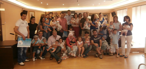 

Foto de familia de la entrega
