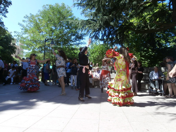 

ROMERÍA Y FIESTA ROCIERA EN VALENCIA DE DON JUAN

