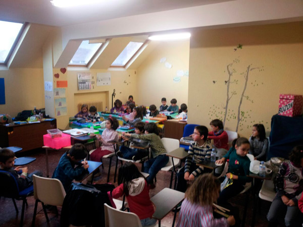 

STA. CECILIA Y EL DÍA DEL NIÑO SE UNEN EN LA ESCUELA MUNICIPAL DE MÚSICA Y DANZA COYANTINA

