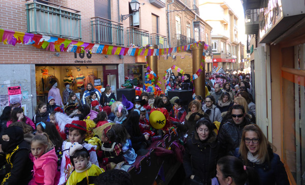 

LOS PEQUEÑOS, LOS GRANDES PROTAGONISTAS DEL MARTES DE CARNAVAL 

