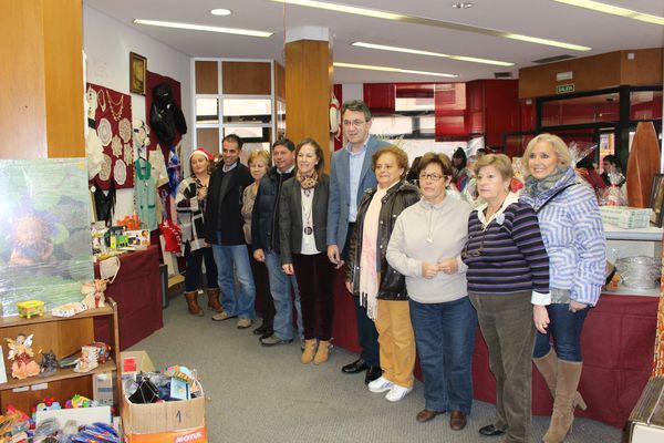 

Acto de inauguración del rastrillo solidario

