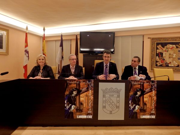 

Presentación en el salón de plenos del Ayuntamiento

