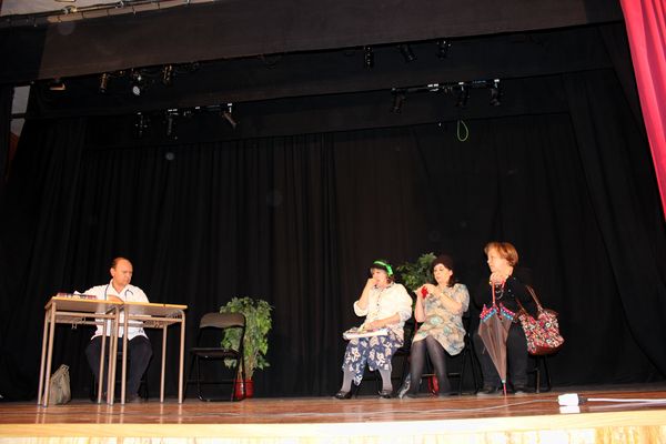 
Obra de teatro “Cada mochuelo a su olivo”
