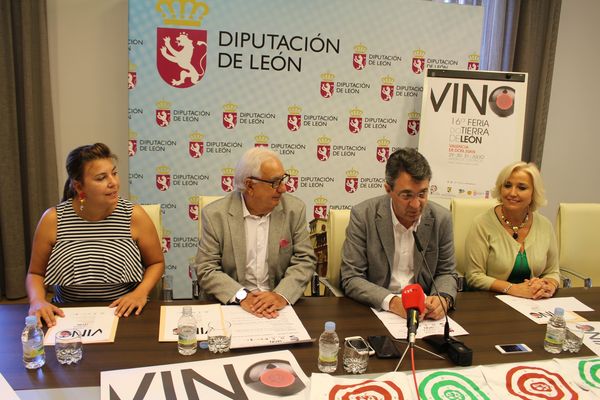 

Presentación de la agenda de la feria del vino

