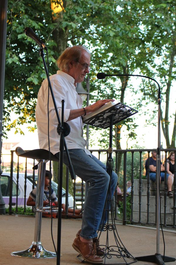 
Luis Eduardo Aute durante el recital
