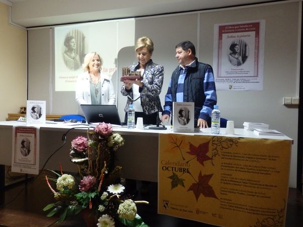 
Presentación de Justina, la primera en la Casa de Cultura coyantina.
