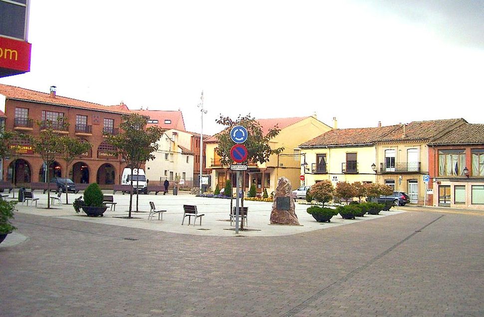 plaza-mayor-de-coyanza
