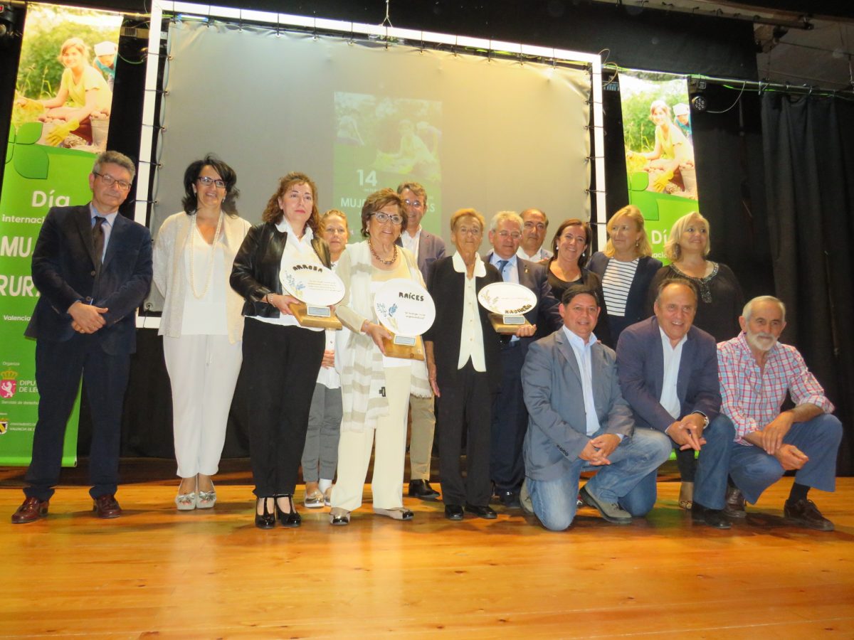 Foto Familia Premios Dia Mujer Rural 1 (3)(1)