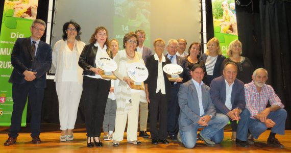 Foto Familia Premios Dia Mujer Rural 1 (3)(1)