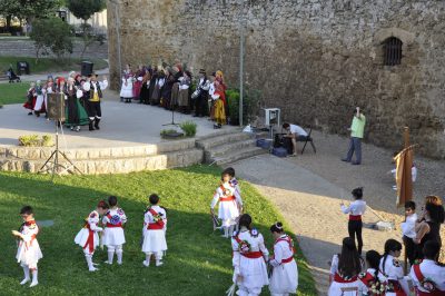 Día-De-La-Comarca-Grupo-De-Danzas-Coyanza-El-Cerezo-11