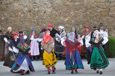 Día-De-La-Comarca-Grupo-De-Danzas-Coyanza-El-Cerezo-9