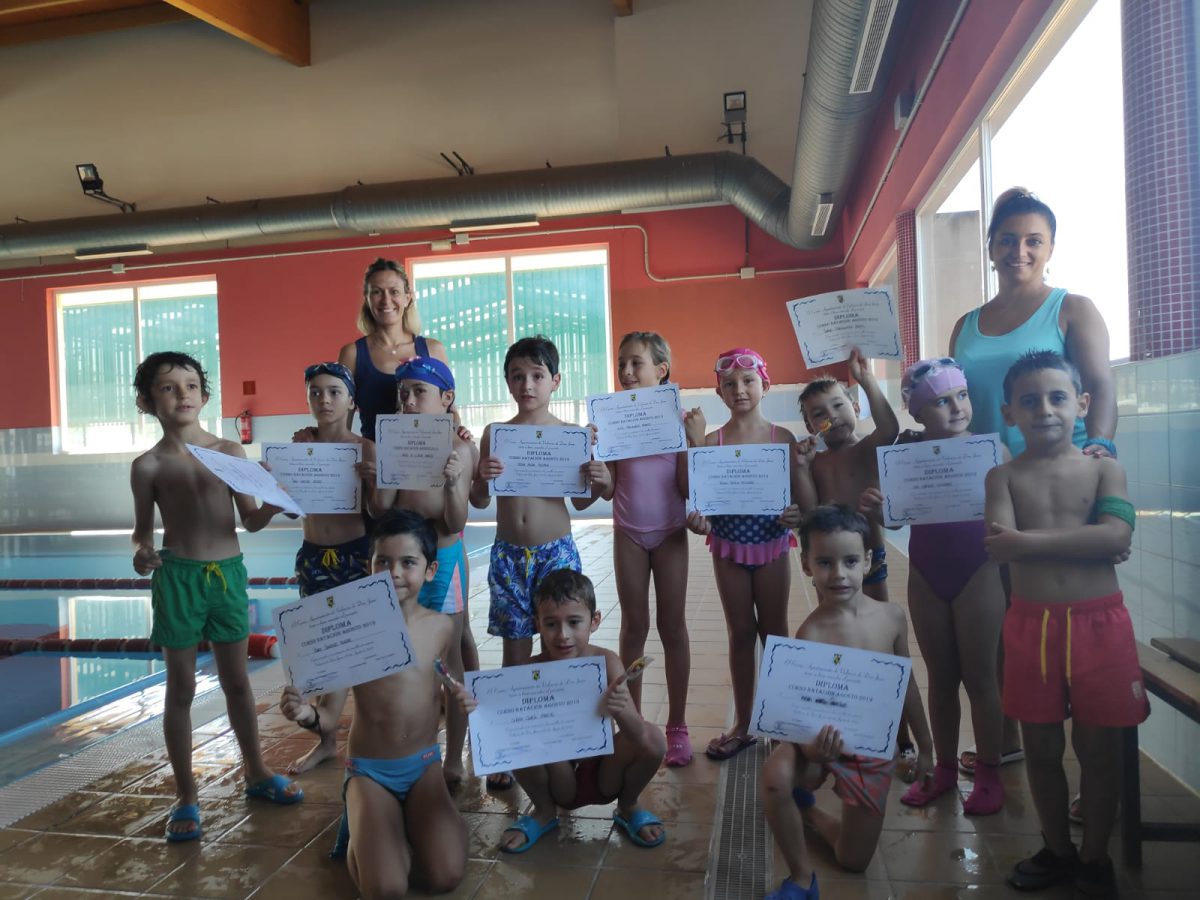 Valencia-De-Don-Juan-Curso-de-natación-Agosto- Perfeccionamiento