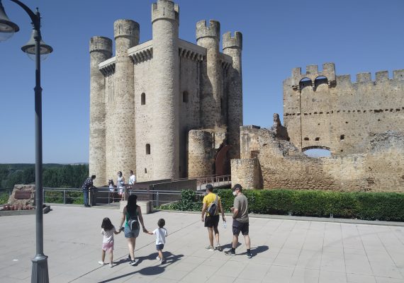 Valencia-De-Don-Juan-Castillo-Museo-Del-Castillo