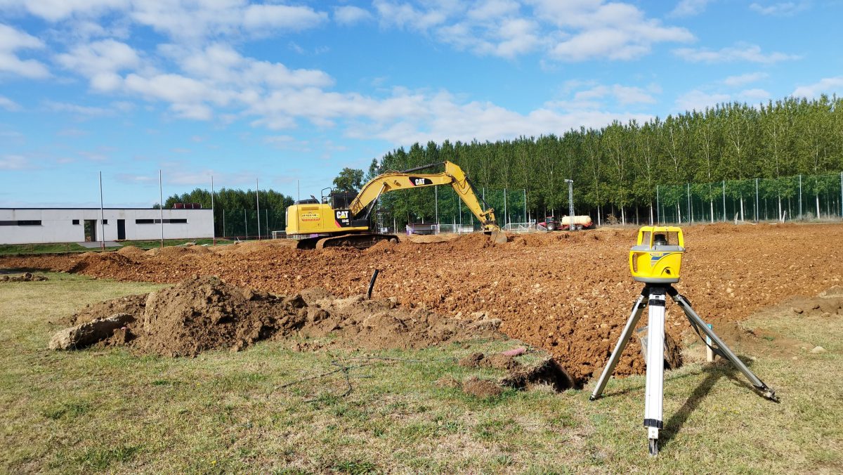 Valencia-De-Don-Juan-Construcción-Campo-Fútbol-Hierba-Artificial