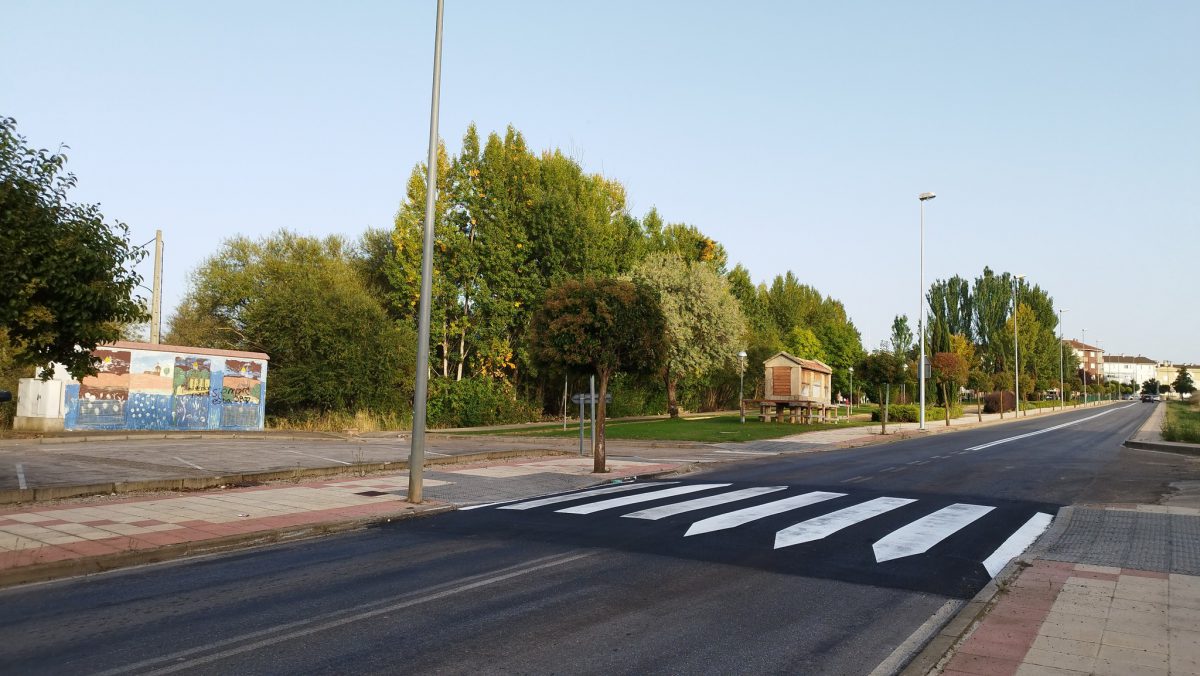 Valencia-De-Don-Juan-Seguridad-Vial-Reductor-Velocidad-Avenida-Palanquinos_2