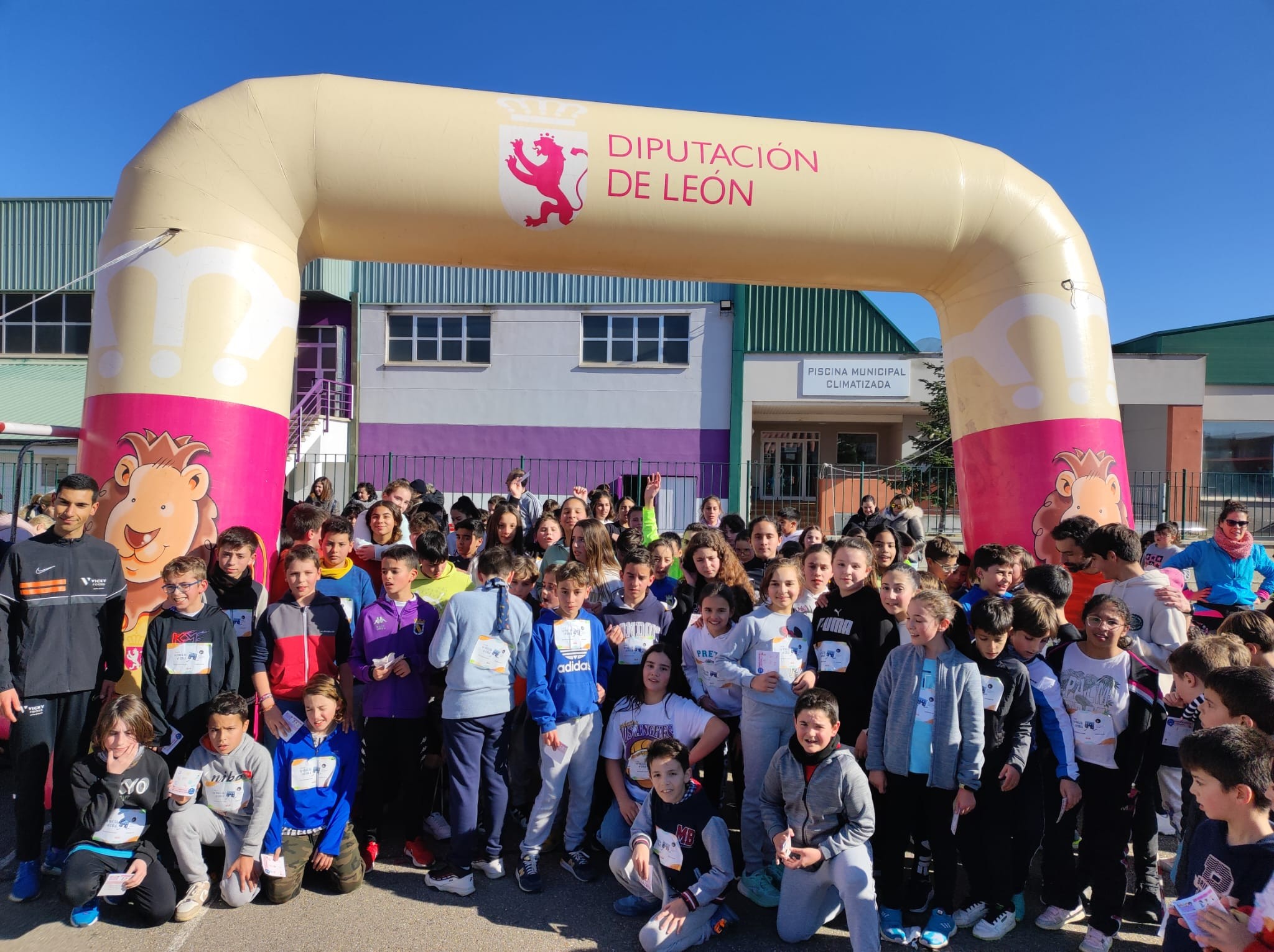 Valencia-De-Don-Juan-CEIP-Bernardino-Pérez-Día-De-La-Paz-Carrera-Solidaria-Atletismo-20230130