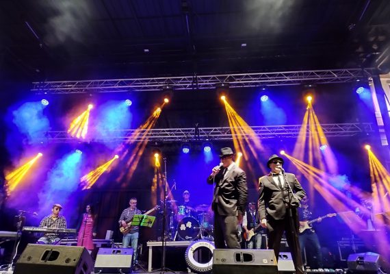 Valencia-De-Don-Juan-41-Semana-Culutral-The-Blues-Bros-Tribute-Band-20230430_5